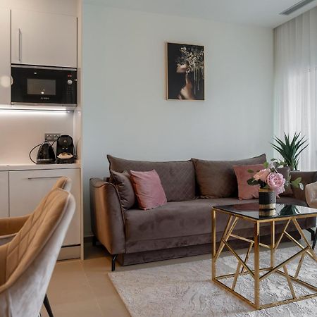 Intempo Residence By Leo Apartments Бенидорм Екстериор снимка