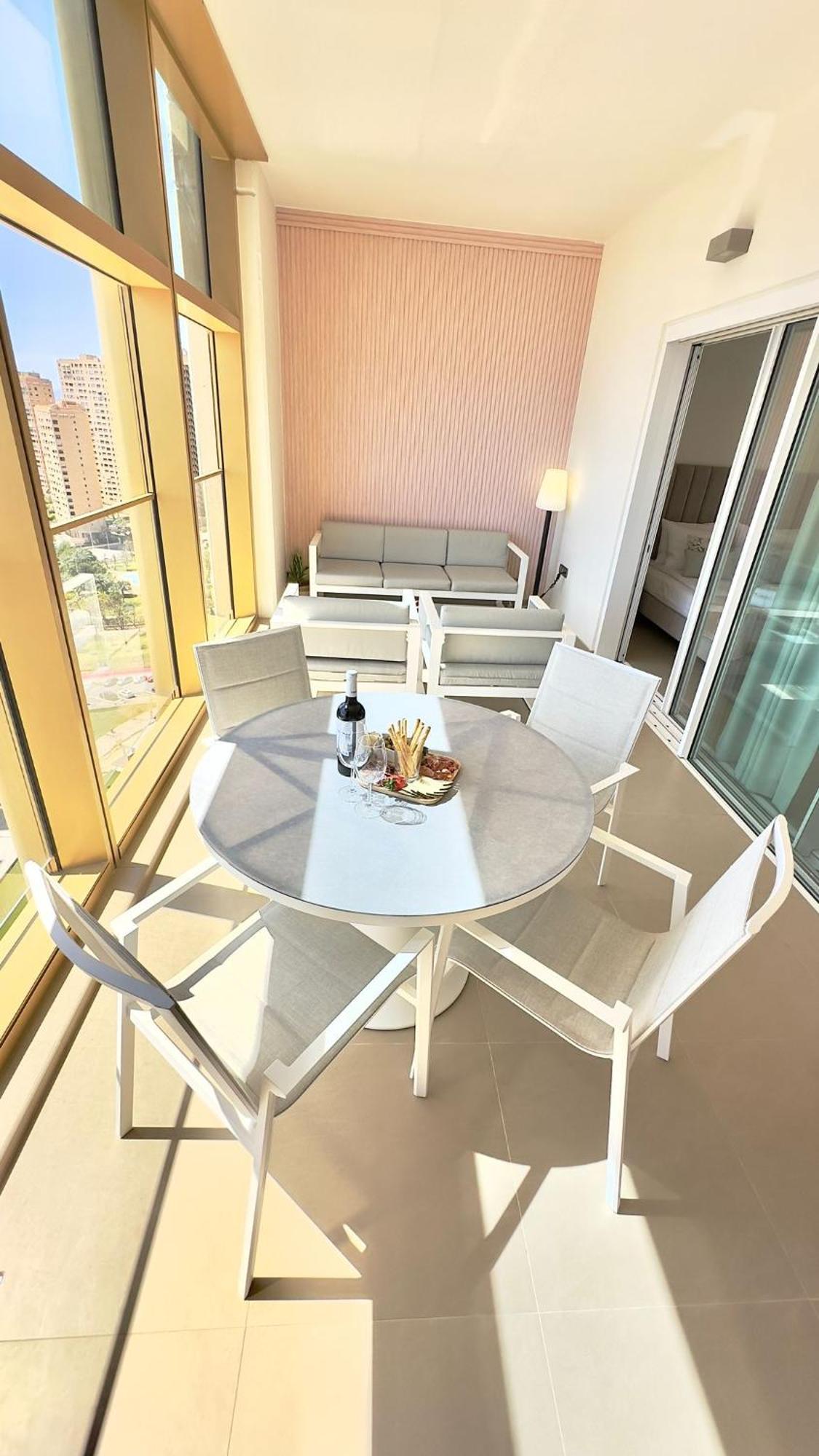 Intempo Residence By Leo Apartments Бенидорм Екстериор снимка