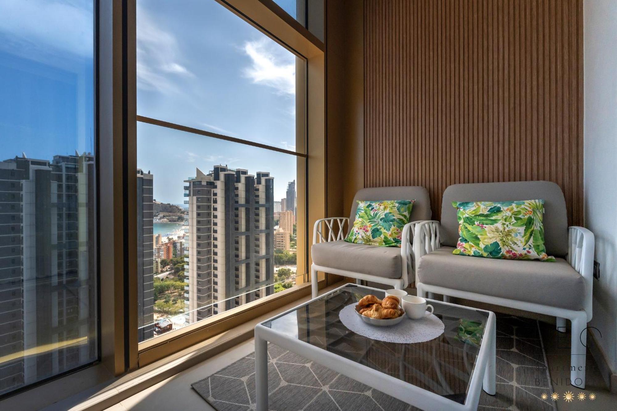Intempo Residence By Leo Apartments Бенидорм Екстериор снимка