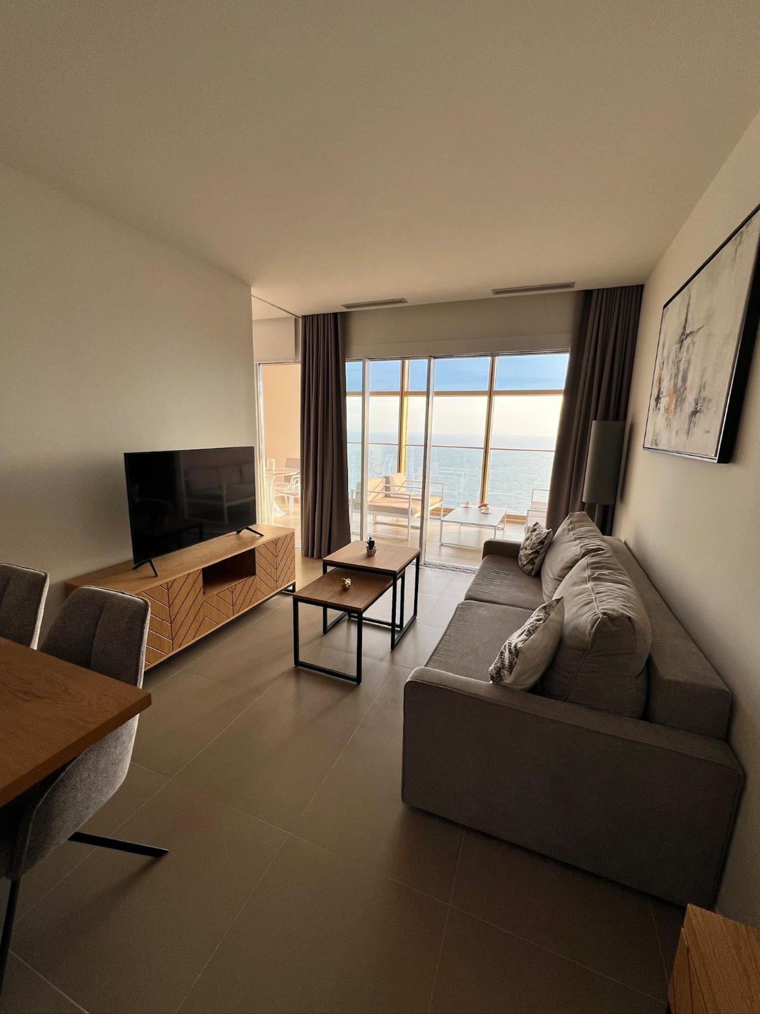 Intempo Residence By Leo Apartments Бенидорм Екстериор снимка